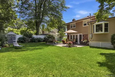 61 Viola Drive, Glen Cove, NY 11542 - Photo 43