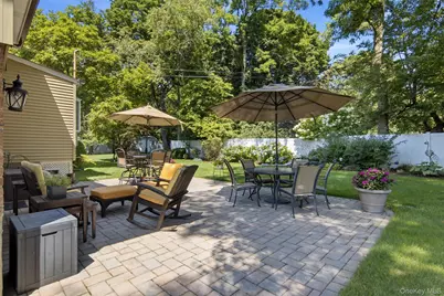 61 Viola Drive, Glen Cove, NY 11542 - Photo 39