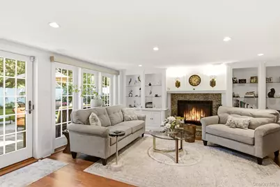 61 Viola Drive, Glen Cove, NY 11542 - Photo 23