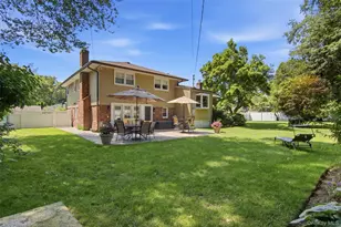 61 Viola Dr, Glen Cove, NY 11542 - Photo 41