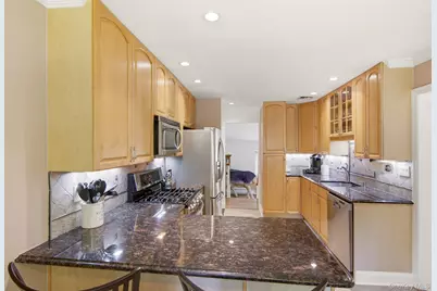 61 Viola Drive, Glen Cove, NY 11542 - Photo 29