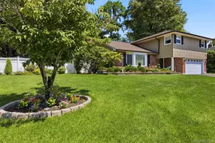 61 Viola Dr, Glen Cove, NY 11542 - Photo 7