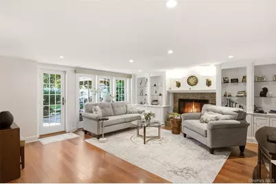 61 Viola Drive, Glen Cove, NY 11542 - Photo 15