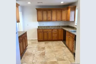20 Carle Road #1, Westbury, NY 11590 - Photo 3