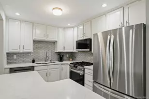 264 Parkside Dr, Suffern, NY 10901 - Photo 11