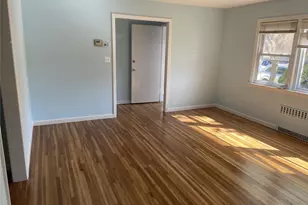 83-08 Langdale St, Floral Park, NY 11040 - Photo 17