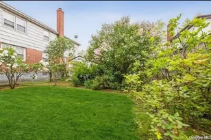 83-08 Langdale St, Floral Park, NY 11040 - Photo 5
