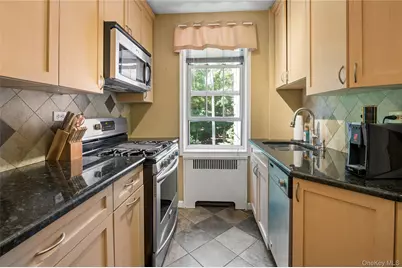 84 Pinewood Road #1F, Hartsdale, NY 10530 - Photo 19