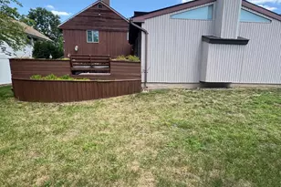 219 Vermont Ave, Oceanside, NY 11572 - Photo 15