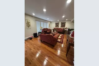 219 Vermont Avenue, Oceanside, NY 11572 - Photo 3