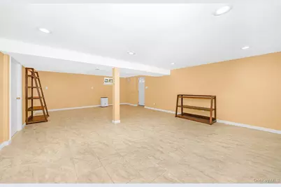 3900 Miller Place, Levittown, NY 11756 - Photo 35