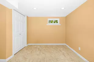 3900 Miller Pl, Levittown, NY 11756 - Photo 39