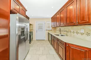 3900 Miller Pl, Levittown, NY 11756 - Photo 19