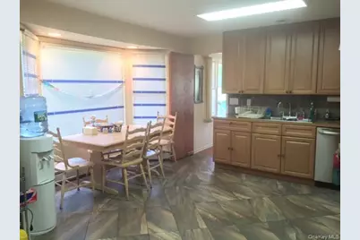 149 Lakeside Drive E, Lawrence, NY 11559 - Photo 5