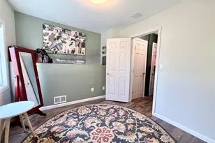 323 Eastwood Blvd, Centereach, NY 11720 - Photo 21