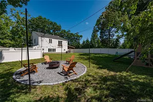 323 Eastwood Blvd, Centereach, NY 11720 - Photo 25