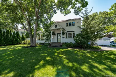 323 Eastwood Boulevard, Centereach, NY 11720 - Photo 3