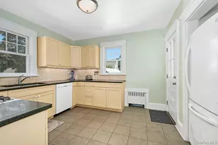 9 Linda Ave, White Plains, NY 10605 - Photo 11