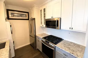 269-10 Grand Central Pkwy, Floral Park, NY 11005 - Photo 11