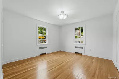 20 S Washington Avenue, Hartsdale, NY 10530 - Photo 13