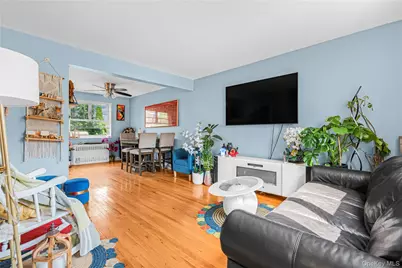 227-07 Hillside Avenue #516, Queens Village, NY 11427 - Photo 3