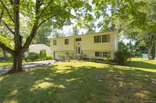 23 Carriage Ln, Spring Valley, NY 10977 - Photo 7