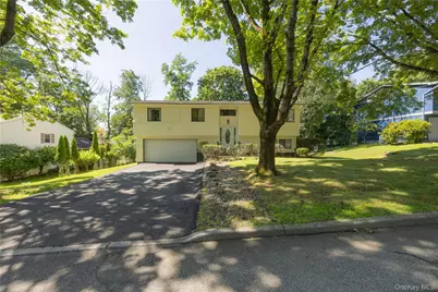 23 Carriage Lane, Spring Valley, NY 10977 - Photo 5