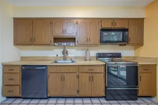 23 Carriage Ln, Spring Valley, NY 10977 - Photo 37