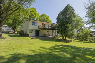 23 Carriage Ln, Spring Valley, NY 10977 - Photo 17