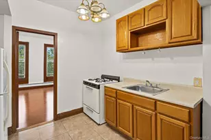1572 Bergen St, Brooklyn, NY 11213 - Photo 9