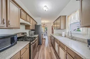 138 Holiday Blvd, Center Moriches, NY 11934 - Photo 11