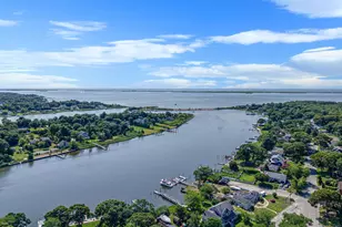 138 Holiday Blvd, Center Moriches, NY 11934 - Photo 5