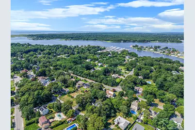 138 Holiday Boulevard, Center Moriches, NY 11934 - Photo 3