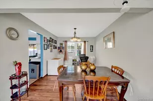 42 Keats Dr, New Windsor, NY 12553 - Photo 7