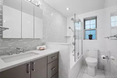 7 Chateaux Circle #7F, Scarsdale, NY 10583 - Photo 19