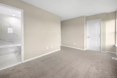 14 Maler Lane, Patchogue, NY 11772 - Photo 21