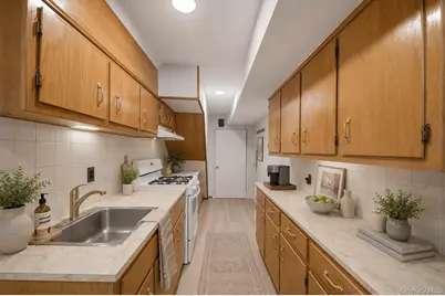 4158 Baychester Avenue, Bronx, NY 10466 - Photo 5