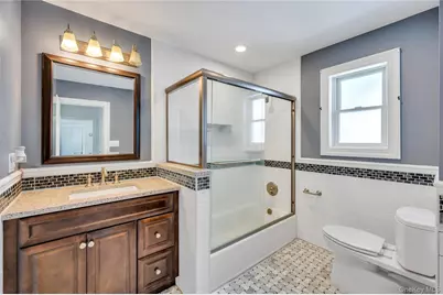 232 Locust Street, Valley Stream, NY 11581 - Photo 23