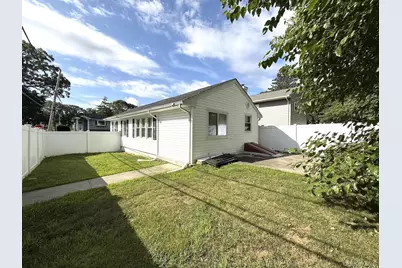 [Address not provided], Ronkonkoma, NY 11779 - Photo 9