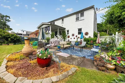 207 Clunie Avenue, Yonkers, NY 10703 - Photo 21