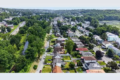 207 Clunie Avenue, Yonkers, NY 10703 - Photo 25