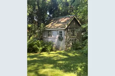 201 Miller Place Road, Miller Place, NY 11764 - Photo 29
