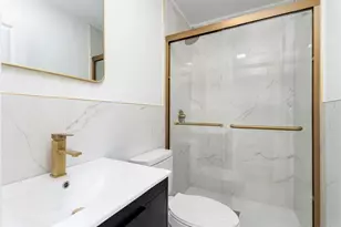 933 Thompson Dr, Bay Shore, NY 11706 - Photo 17
