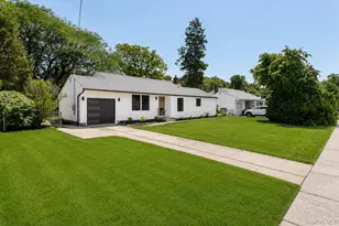 933 Thompson Dr, Bay Shore, NY 11706 - Photo 3