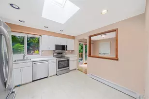 11 Radio Ave, Miller Place, NY 11764 - Photo 9