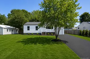 743 Hoffman Ave, Bellport, NY 11713 - Photo 19