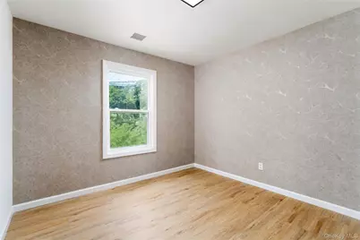 743 Hoffman Avenue, Bellport, NY 11713 - Photo 9