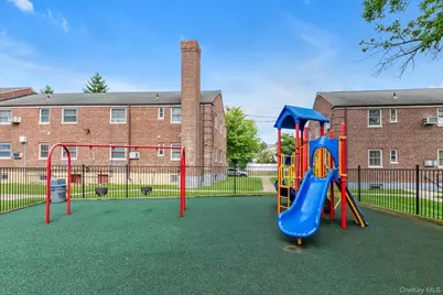 61-21 255th Street #3-975, Little Neck, NY 11362 - Photo 13