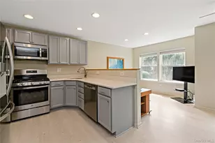 138 Underhill Ln, Peekskill, NY 10566 - Photo 5