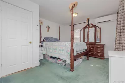 2036 Hobart Avenue, Bronx, NY 10461 - Photo 13